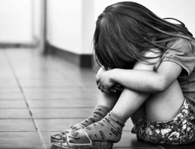 Σοκ στη Θεσσαλονίκη: 81χρονος βίαζε 13χρονη εκμεταλλευόμενος την άθλια οικονομική της κατάσταση